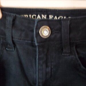 size 2 Long American Eagle black Jegging Jeans.